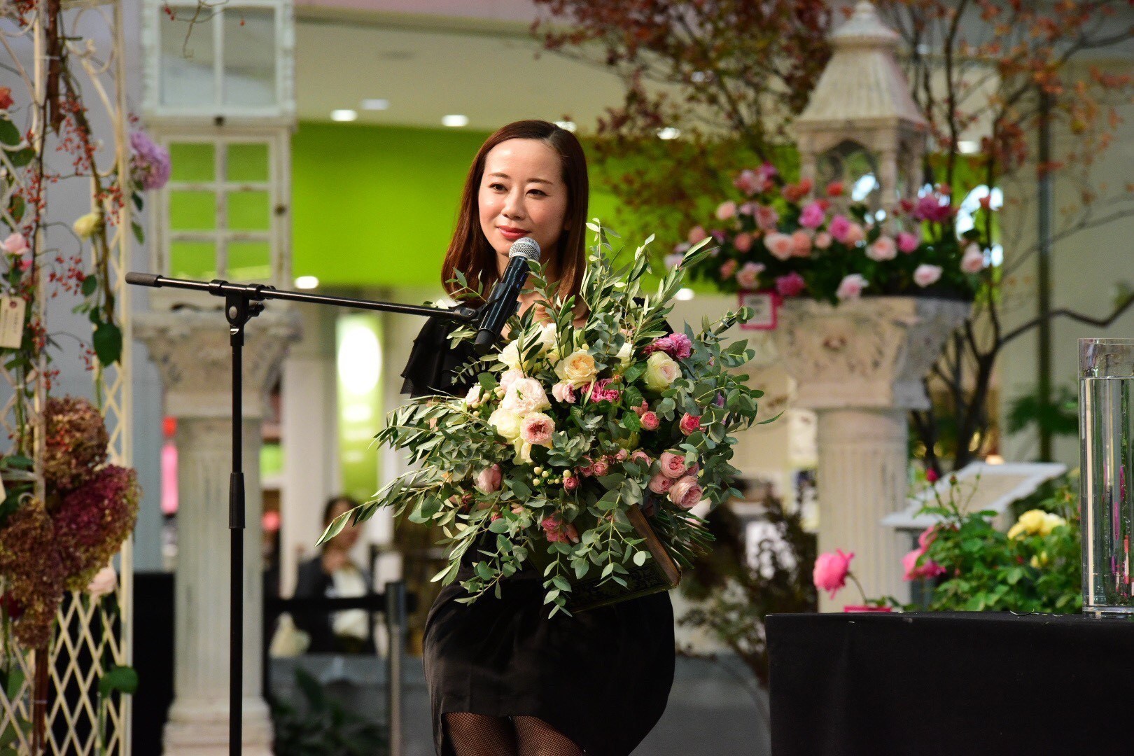 11.3-『Rose-Evangelist』feat.-四家卯大(cellist)レイチェル・チャン(J-WAVEナビゲーター)-03 11.3-『Rose-Evangelist』feat.-四家卯大(cellist)レイチェル・チャン(J-WAVEナビゲーター)-03